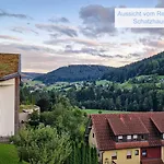 Charaktervolle 122qm Altbau-ferienwohnung Mit Stuck, Viel Platz Fuer Familien & Gruppen Bis Zu 8 Personen, Parkplatz Inklusive شقة *
