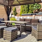 Charaktervolle 122qm Altbau-ferienwohnung Mit Stuck, Viel Platz Fuer Familien & Gruppen Bis Zu 8 Personen, Parkplatz Inklusive شقة