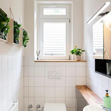 Charaktervolle 122qm Altbau-ferienwohnung Mit Stuck, Viel Platz Fuer Familien & Gruppen Bis Zu 8 Personen, Parkplatz Inklusive * Baiersbronn