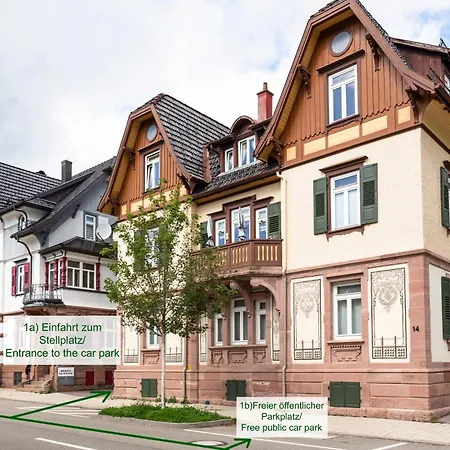 Charaktervolle 122qm Altbau-ferienwohnung Mit Stuck, Viel Platz Fuer Familien & Gruppen Bis Zu 8 Personen, Parkplatz Inklusive Daire *