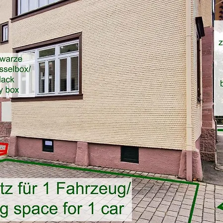 Lägenhet Charaktervolle 122qm Altbau-ferienwohnung Mit Stuck, Viel Platz Fuer Familien & Gruppen Bis Zu 8 Personen, Parkplatz Inklusive *