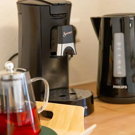 Charaktervolle 122qm Altbau-ferienwohnung Mit Stuck, Viel Platz Fuer Familien & Gruppen Bis Zu 8 Personen, Parkplatz Inklusive Daire