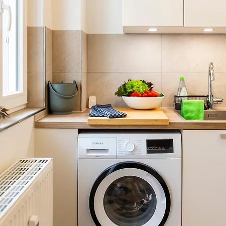 Ruhestein Quartier - Charaktervolle 113qm Perfekt Für Gruppen&familien, Ideale Lage, Nahe Bhf Und Iven, Bestens Geeignet Für Entspannte Als Auch Aktive Aufenthalte In Malerischer Umgebung Apartment *