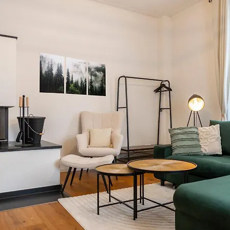 Lägenhet Charaktervolle 122qm Altbau-ferienwohnung Mit Stuck, Viel Platz Fuer Familien & Gruppen Bis Zu 8 Personen, Parkplatz Inklusive Baiersbronn