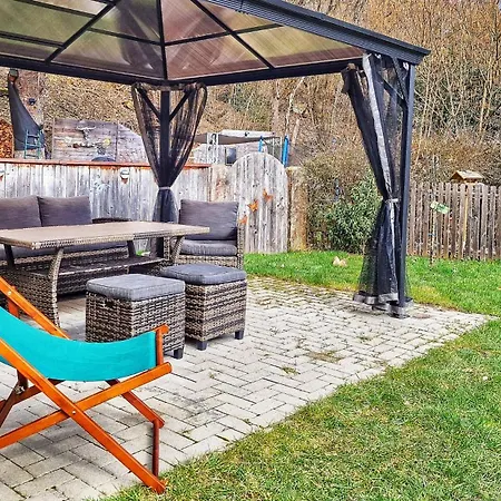 Charaktervolle 122qm Altbau-ferienwohnung Mit Stuck, Viel Platz Fuer Familien & Gruppen Bis Zu 8 Personen, Parkplatz Inklusive شقة *