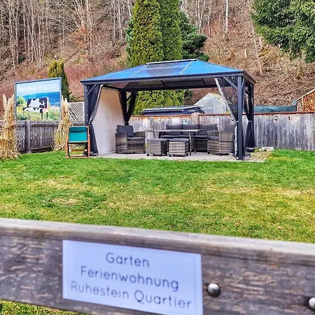 شقة Charaktervolle 122qm Altbau-ferienwohnung Mit Stuck, Viel Platz Fuer Familien & Gruppen Bis Zu 8 Personen, Parkplatz Inklusive