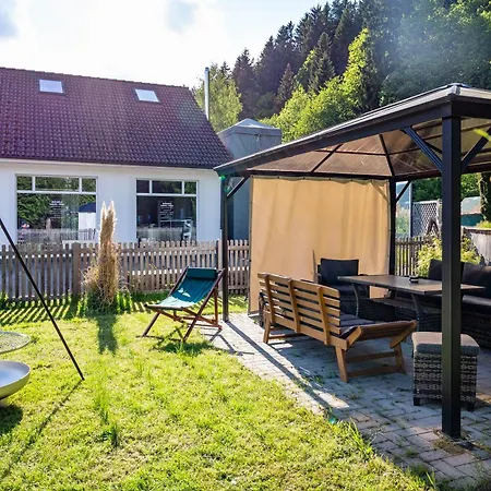 Charaktervolle 122qm Altbau-ferienwohnung Mit Stuck, Viel Platz Fuer Familien & Gruppen Bis Zu 8 Personen, Parkplatz Inklusive Baiersbronn